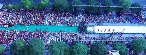 Hơn 3.000 người tham gia đồng diễn áo dài Việt Nam